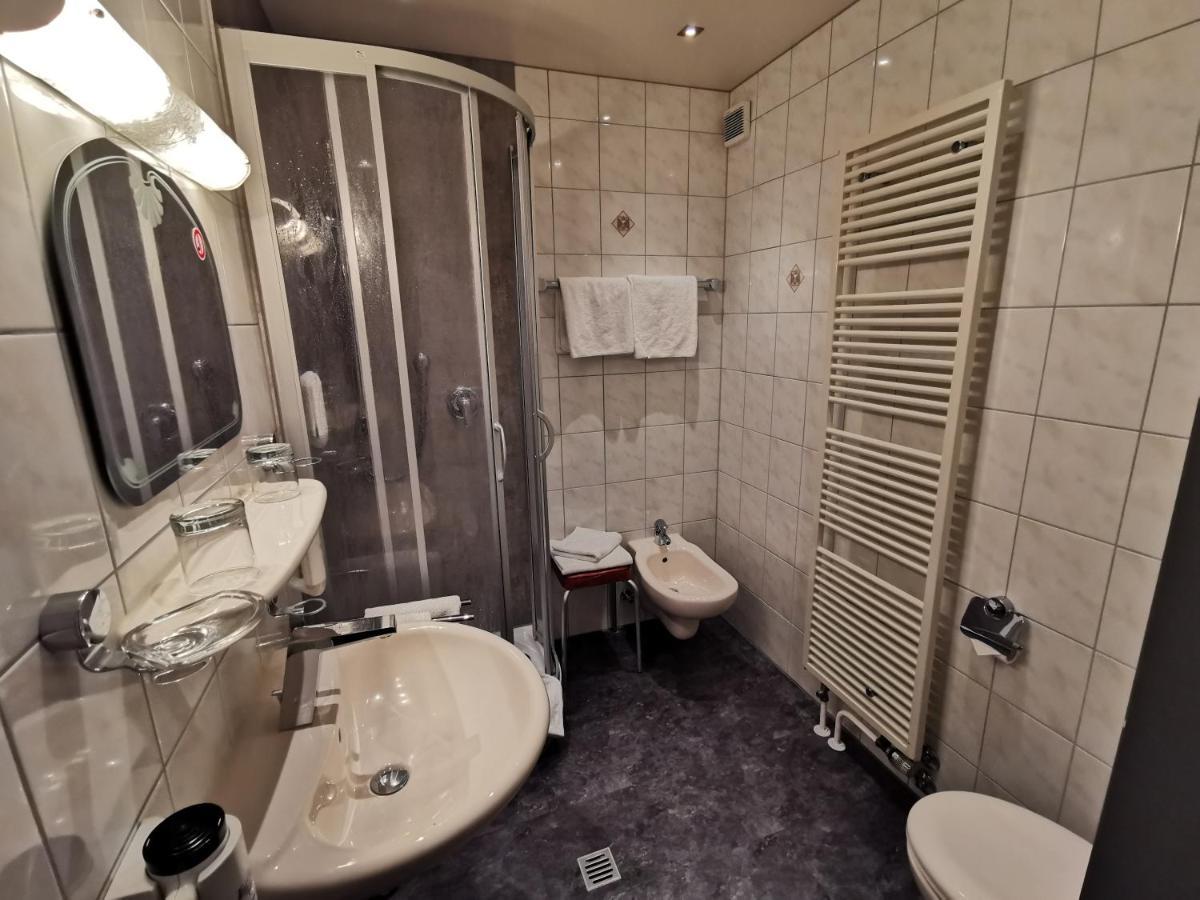 Landgasthof Scheubel Gremsdorf Luaran gambar
